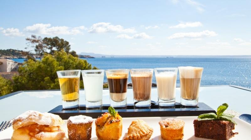 Breakfast at Hospes Maricel overlooking the Med